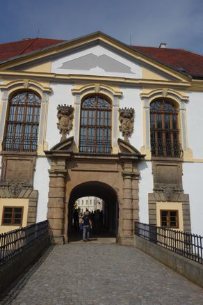 147-Decin